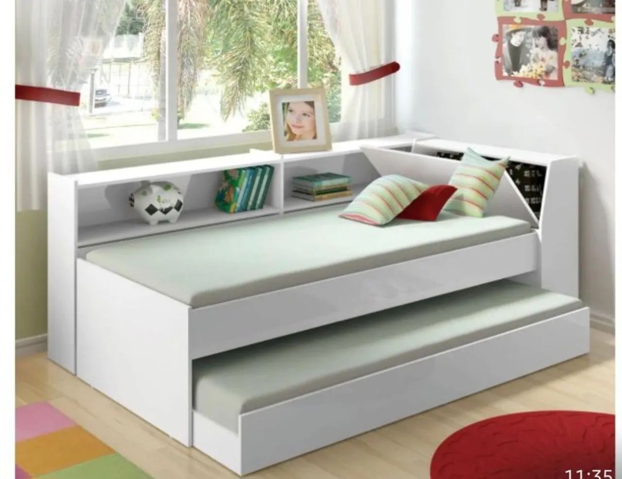 Bi-cama infantil com prateleira