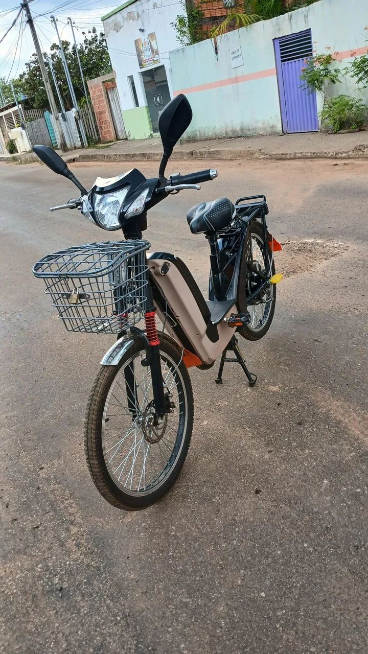 Vendo bike elétrica semi nova