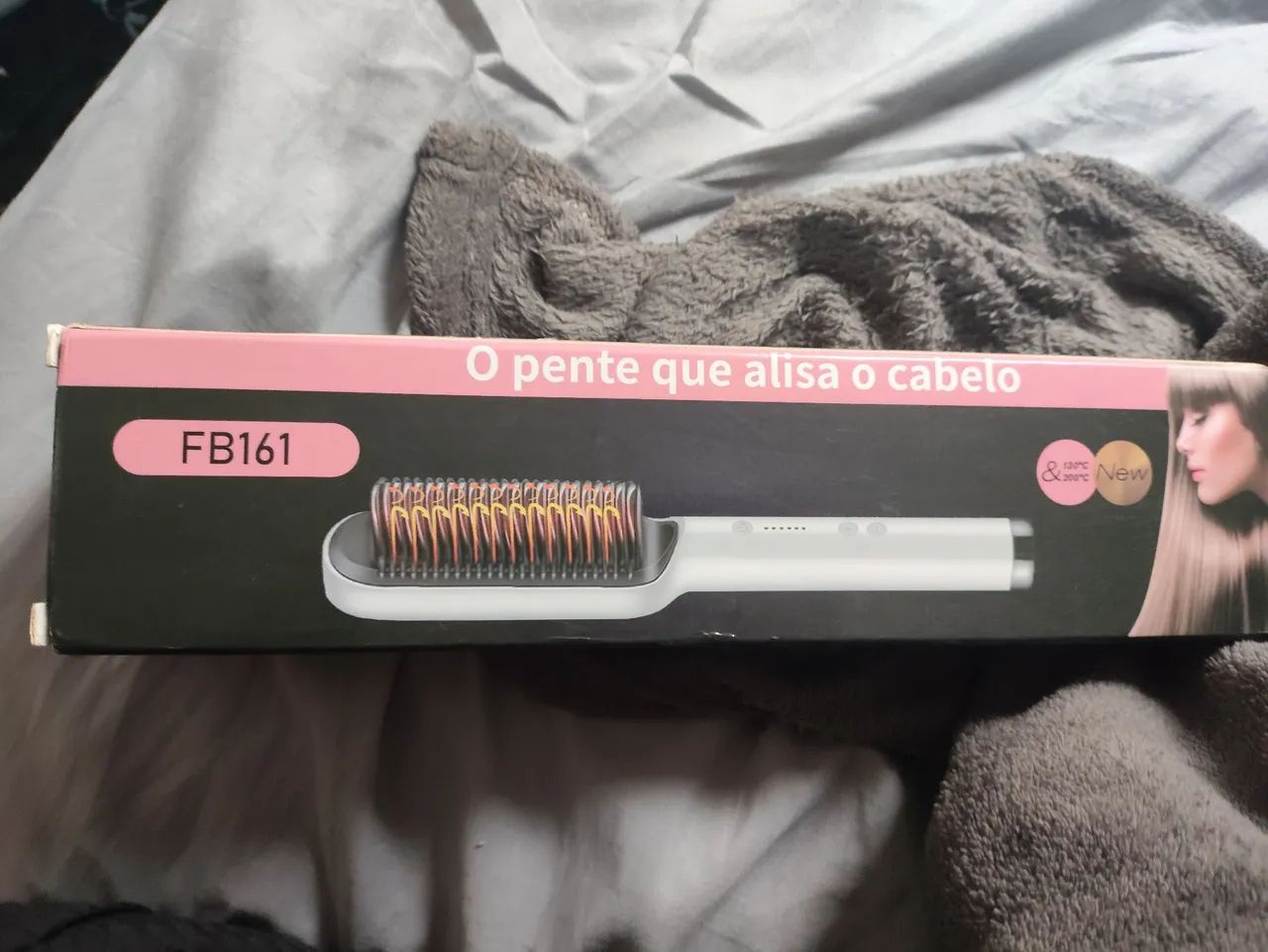 Pente que alisa cabelo