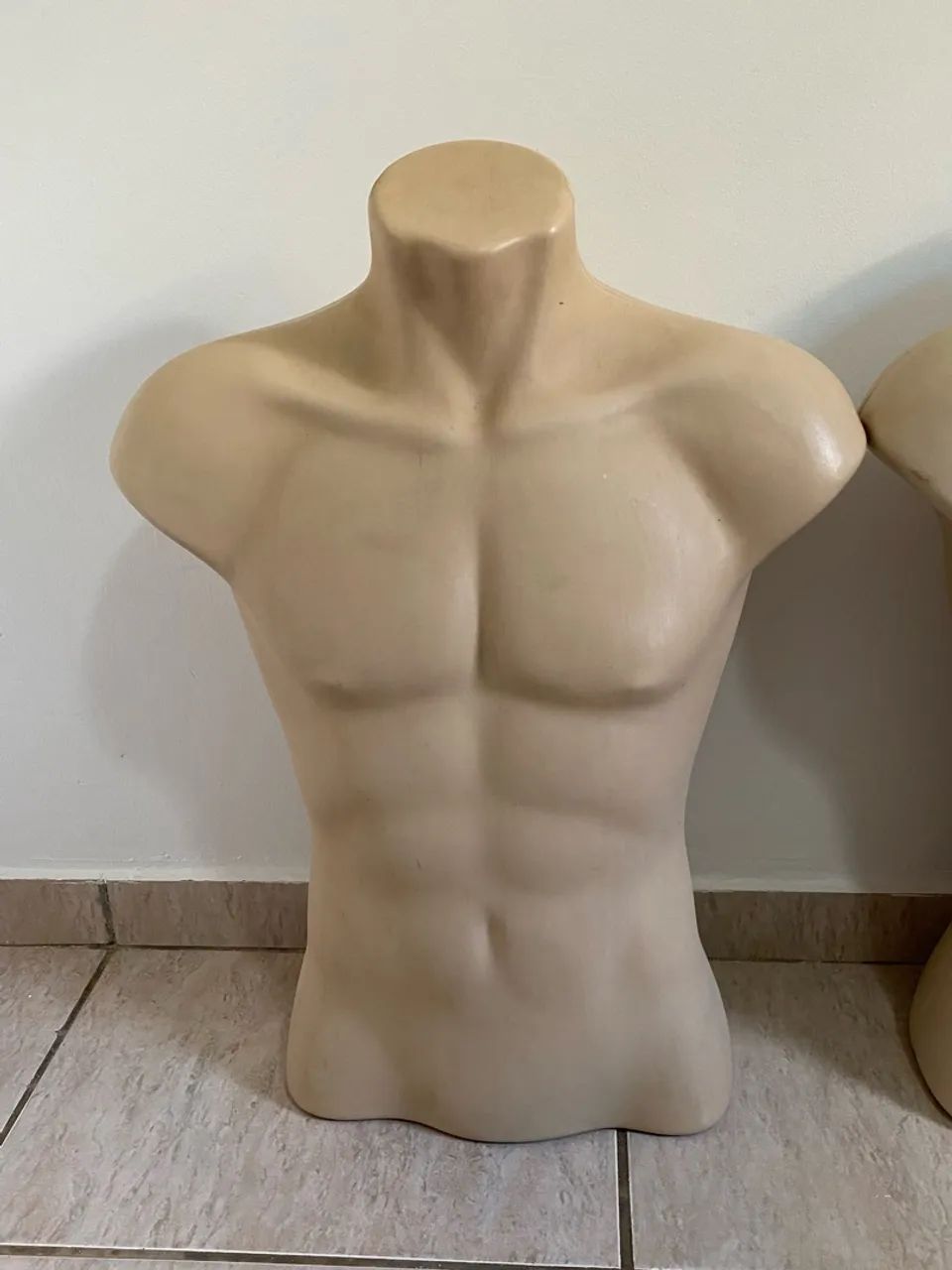 VENDO 5 MANEQUINS MASCULINOS - Foto 2