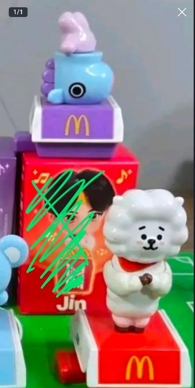 BTS - 2 mimiaturas mcdonalds 