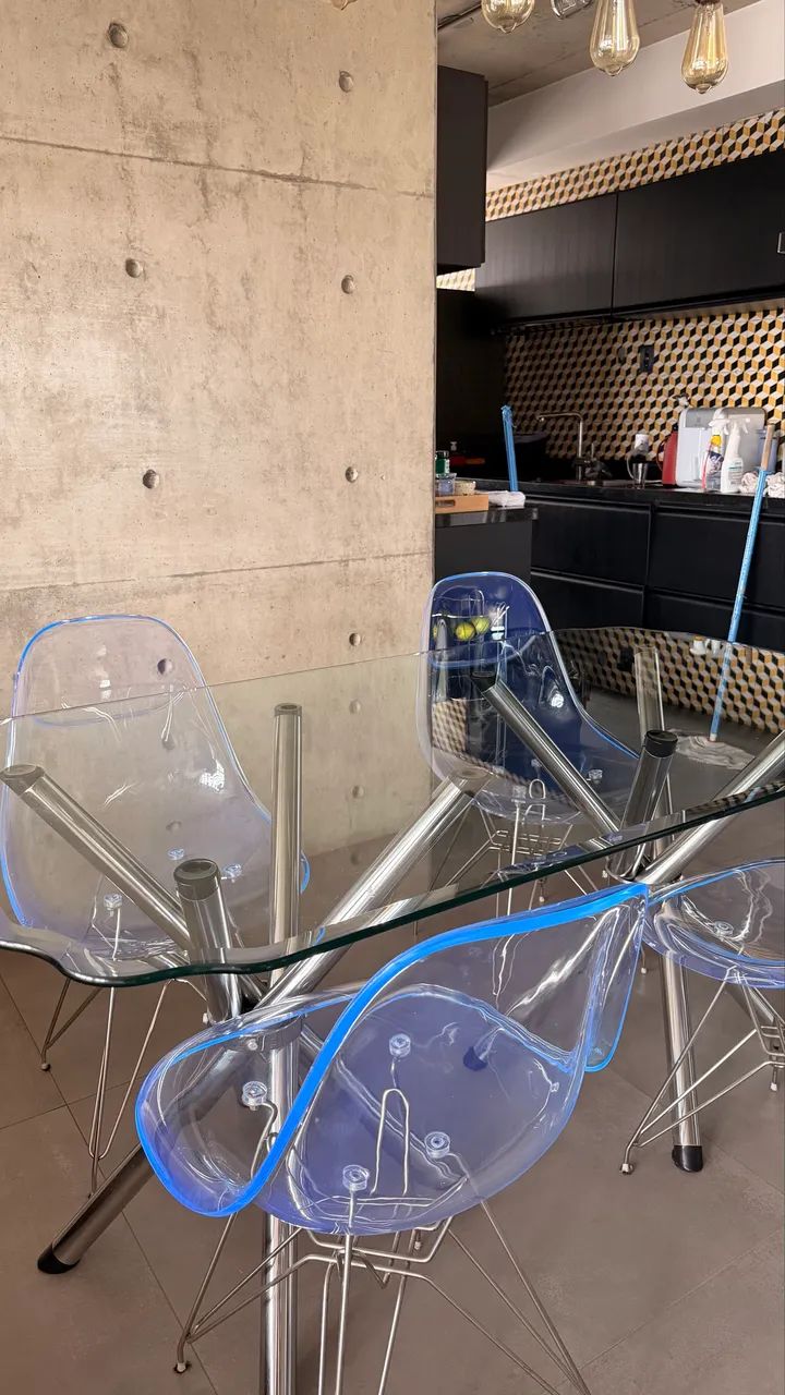 Mesa de Jantar de Vidro 1,60m + 4 Cadeiras Transparentes - Foto 4