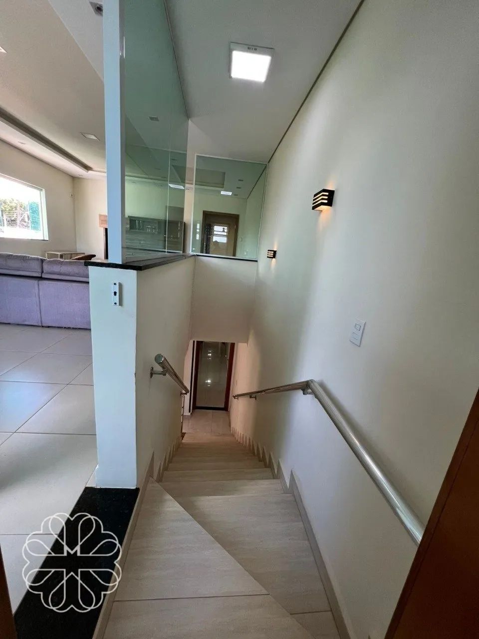 SOBRADO À VENDA - CONFORTO, SOFISTICAÇÃO E ÁREA DE LAZER COMPLETA - Foto 3