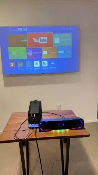 TV Smart Hy320 Projector Android Wifi Bluetooth (Youtube e Netflix) Com Som! Novo Lacrado - Foto 2