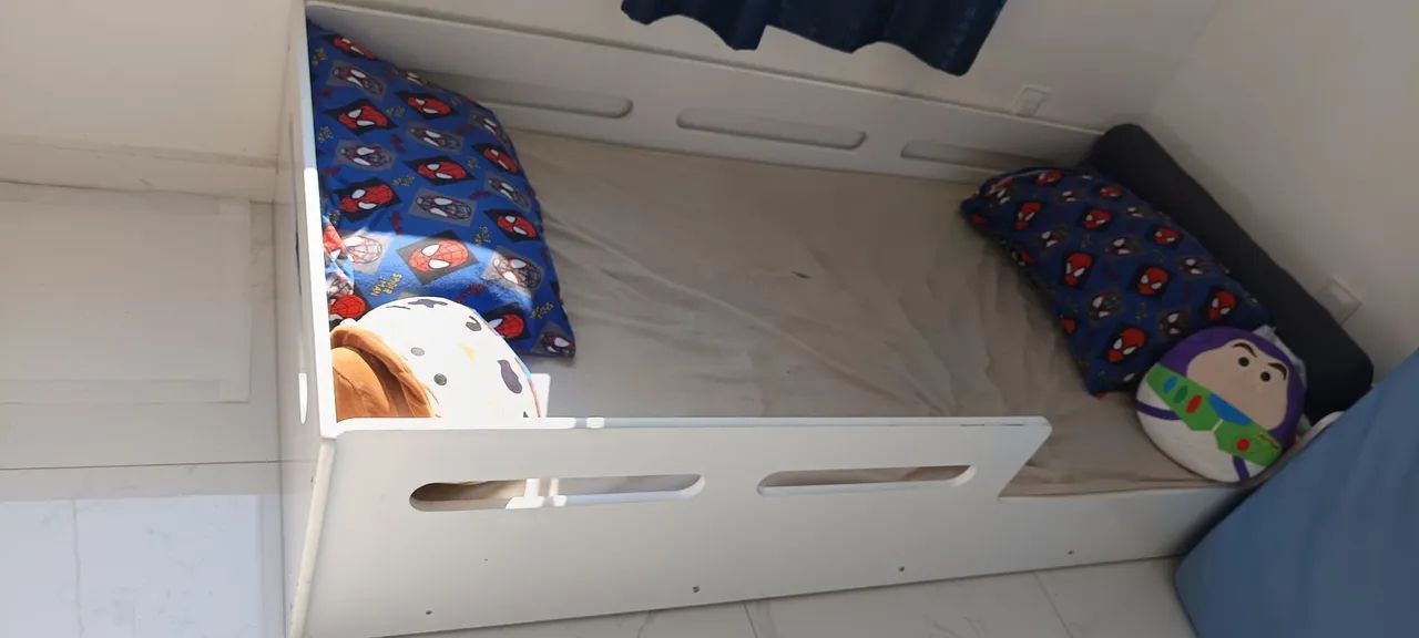 Cama montessoriana 