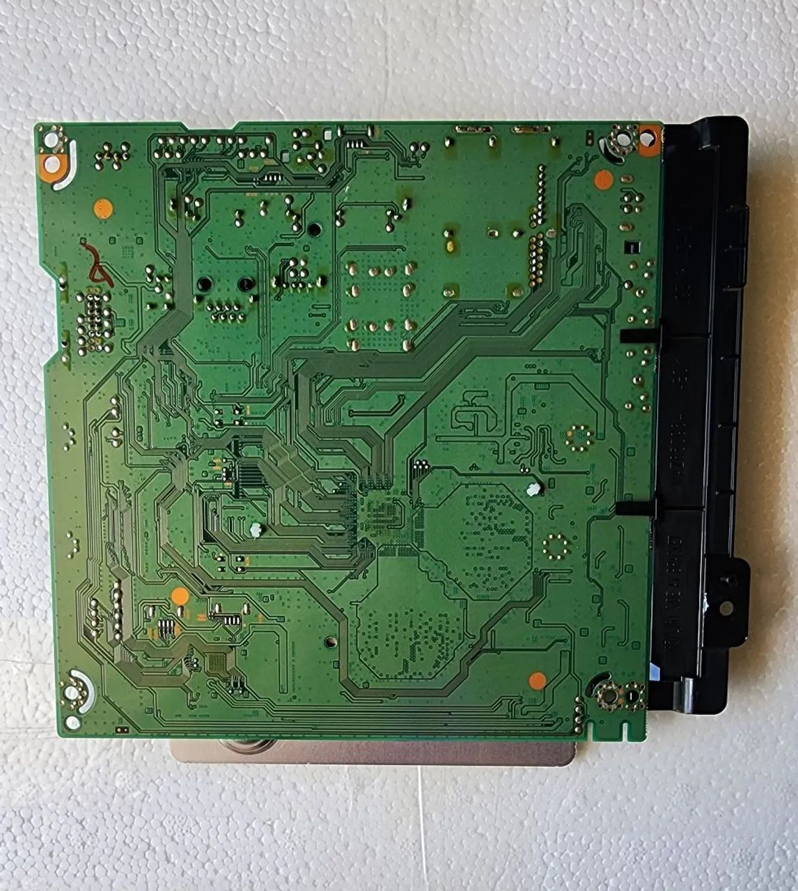 Placa Principal LG EBU64085113 / EAX6746203(1.1) - TV LG 49UJ6525 - Foto 2