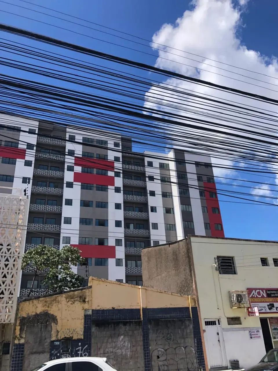 Apartamento 2/4 no Farol, prédio novo. - Foto 2