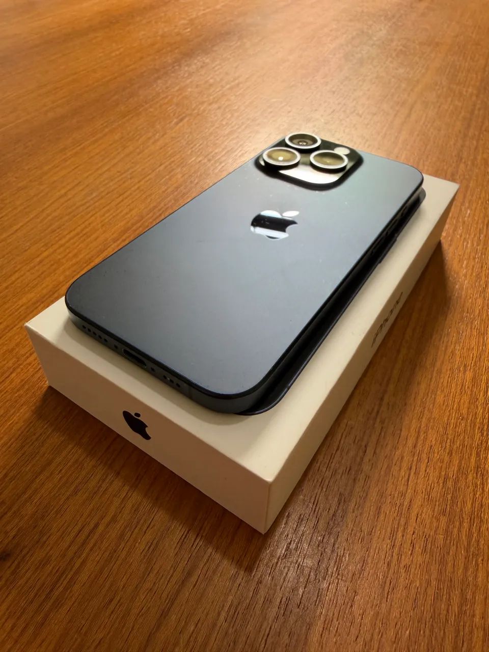 iPhone 15 pro 252gb  - Foto 2