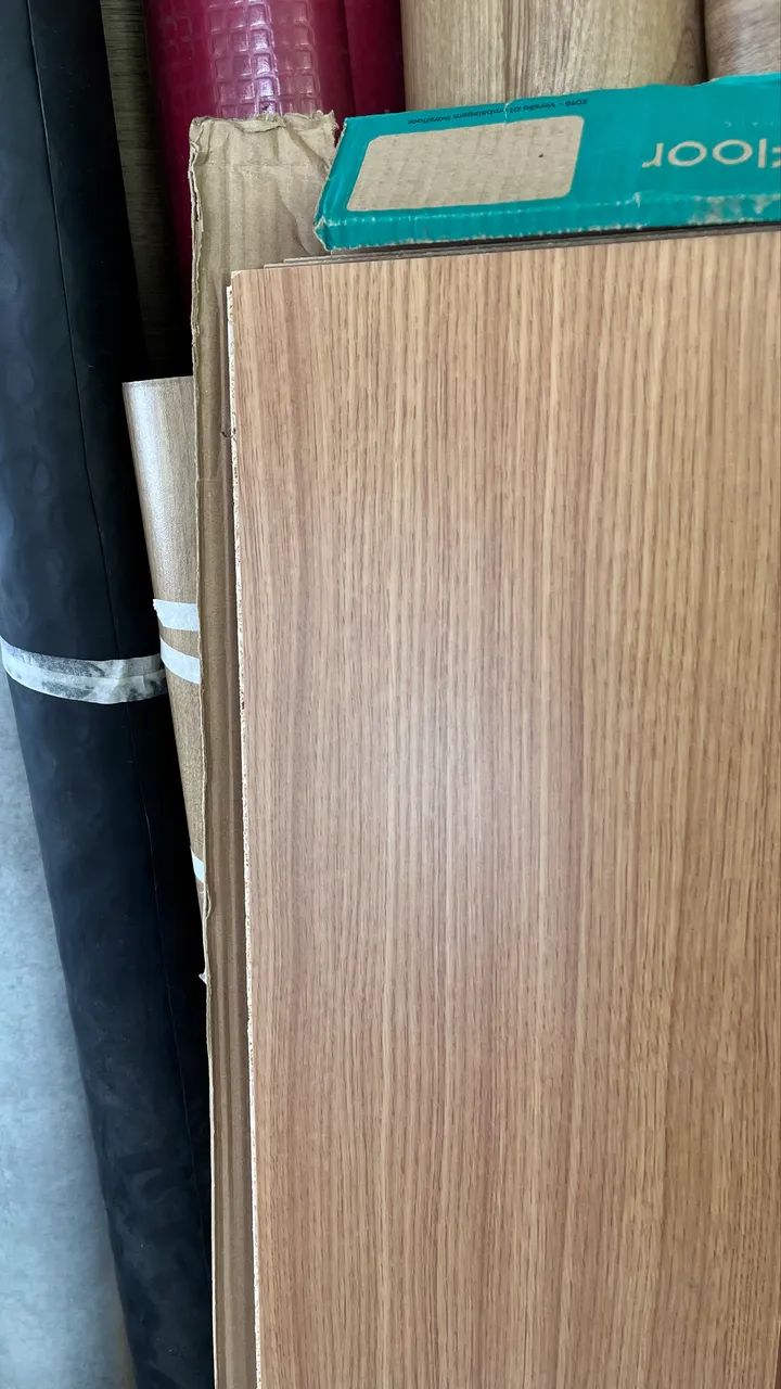 Piso laminado colado,cor Carvalho natural 