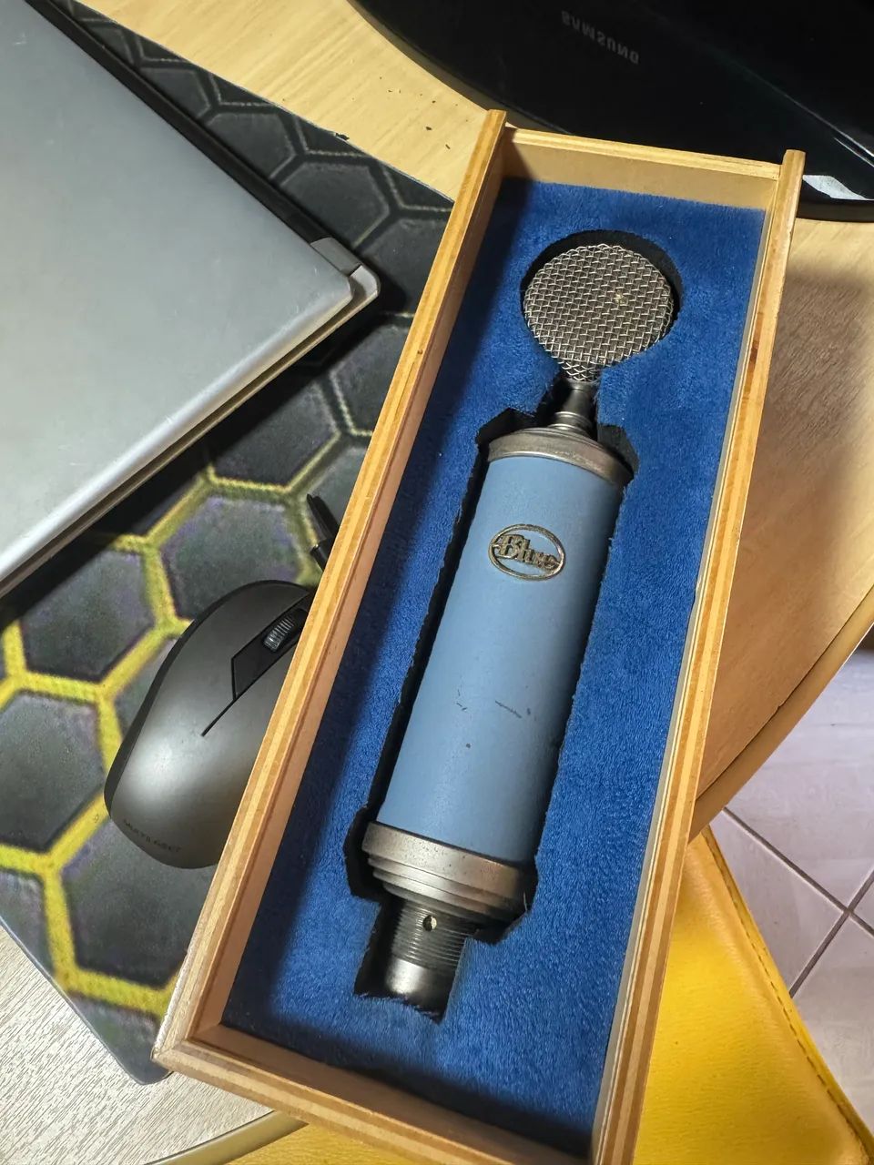 Microfone Blue Bird condensador 