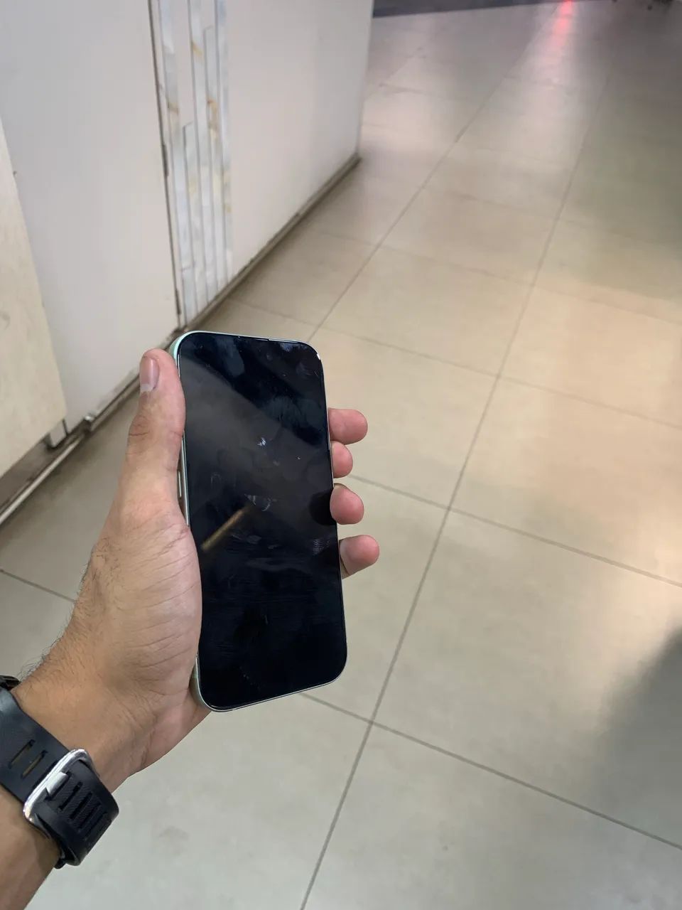 iPhone 15 125gb - Cor verde - Foto 2