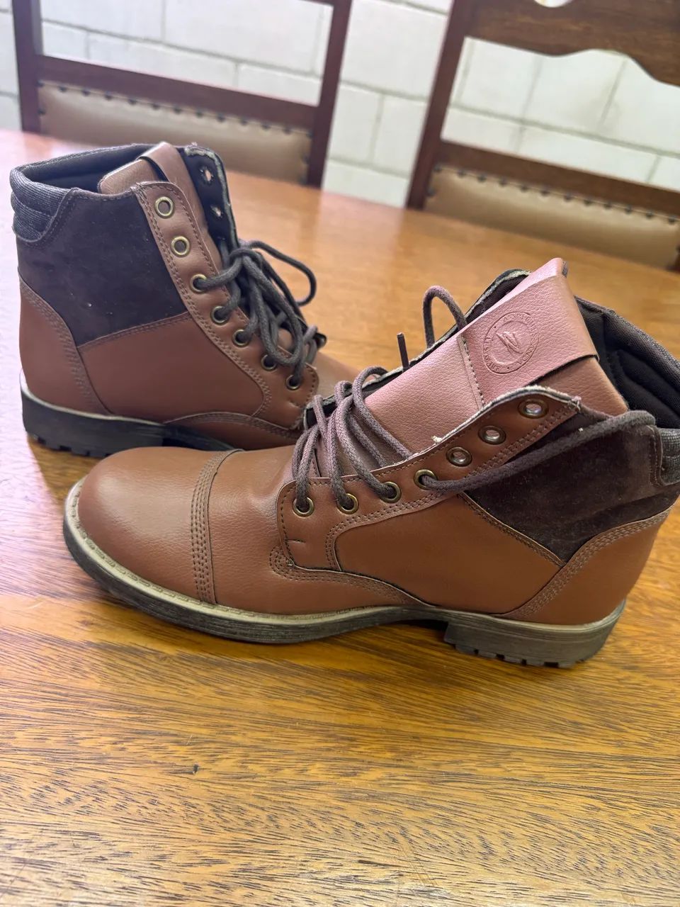 Bota de couro marrom 39 - Foto 2