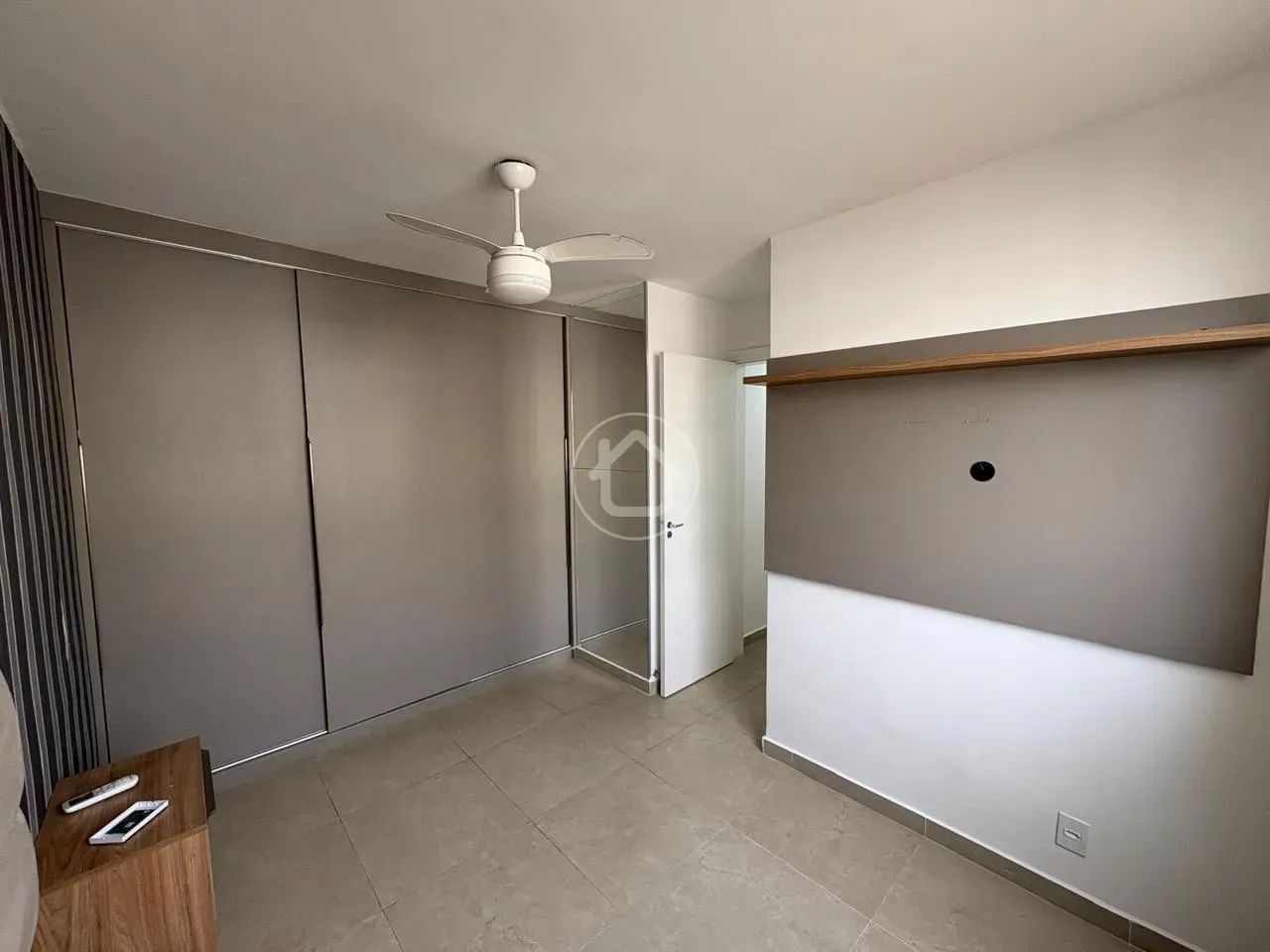 APARTAMENTO 2 DORMITÓRIOS NO CIUDAD DE VIGO - Foto 5