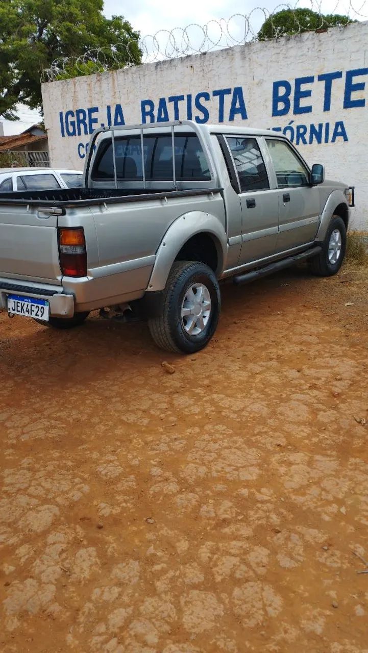 Mitsubishi L200 GLS 2.5 4X4 CD Diesel 2005