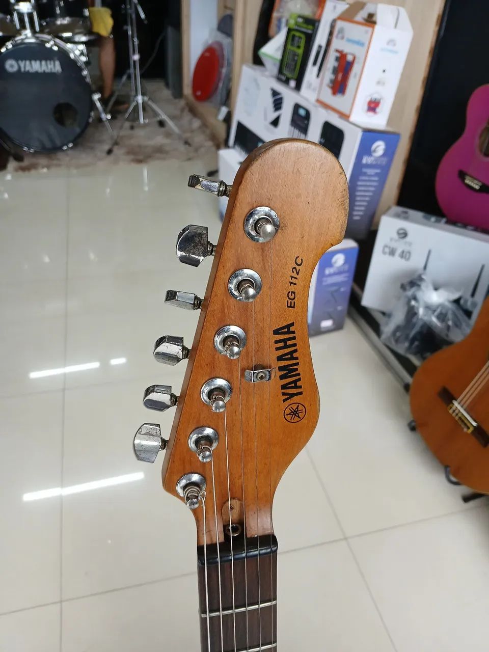 GUITARRA YAMAHA EG 112C - Foto 2