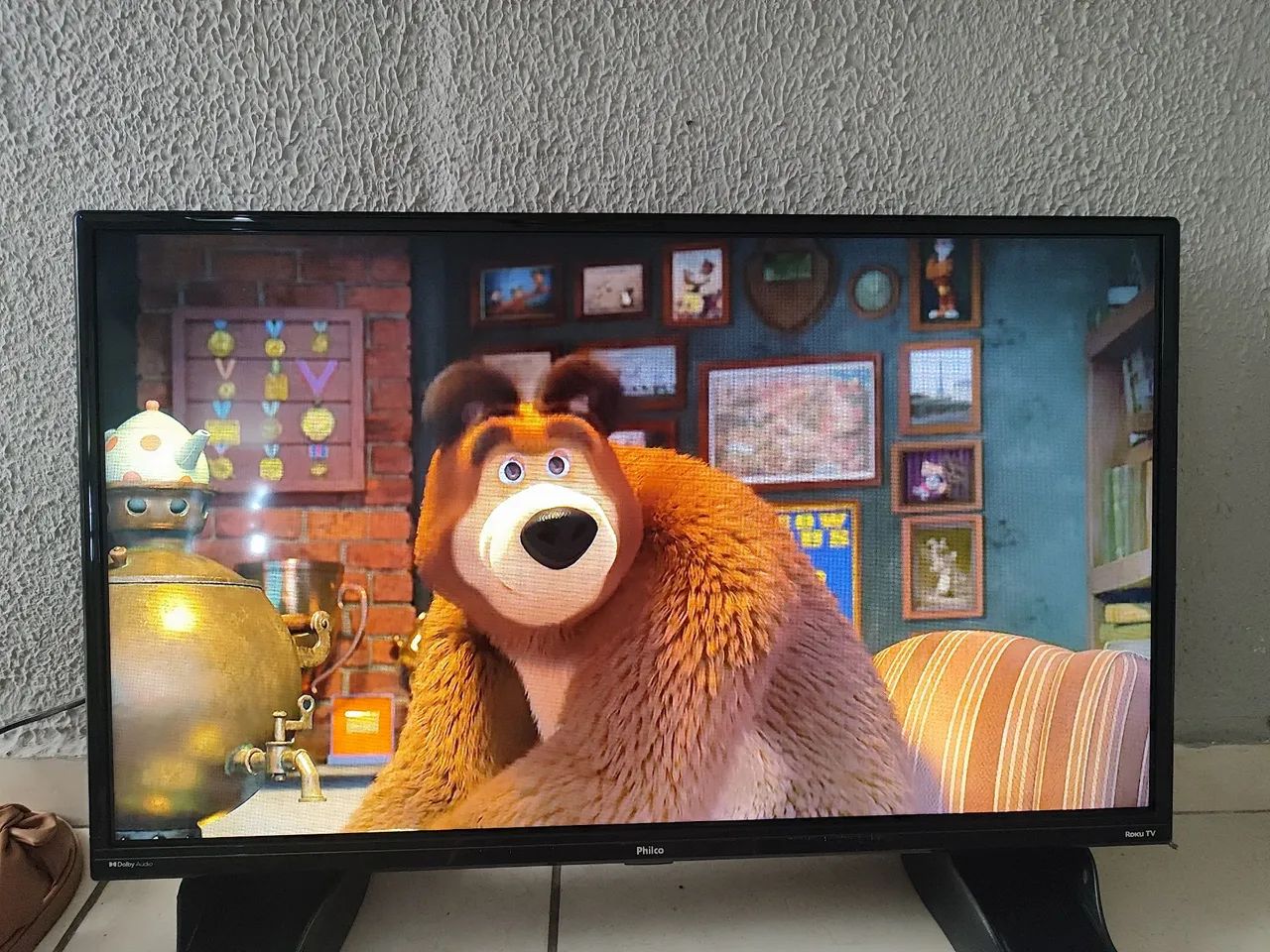 Tv SMART Philco Roku 32 polegadas funcionando  - Foto 3
