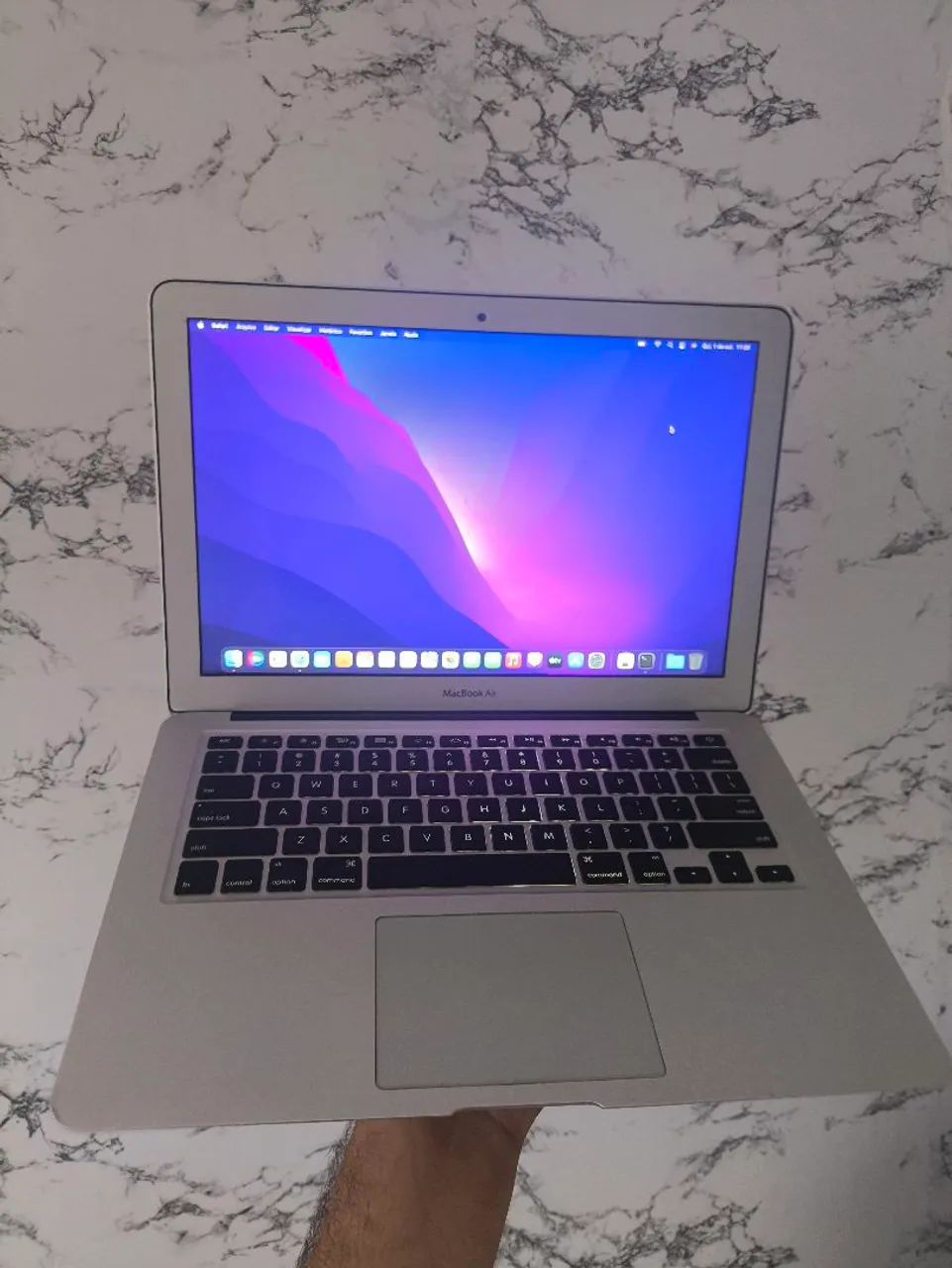 Macbook Air 2017 core i5 + 8gb + SSD super novo !