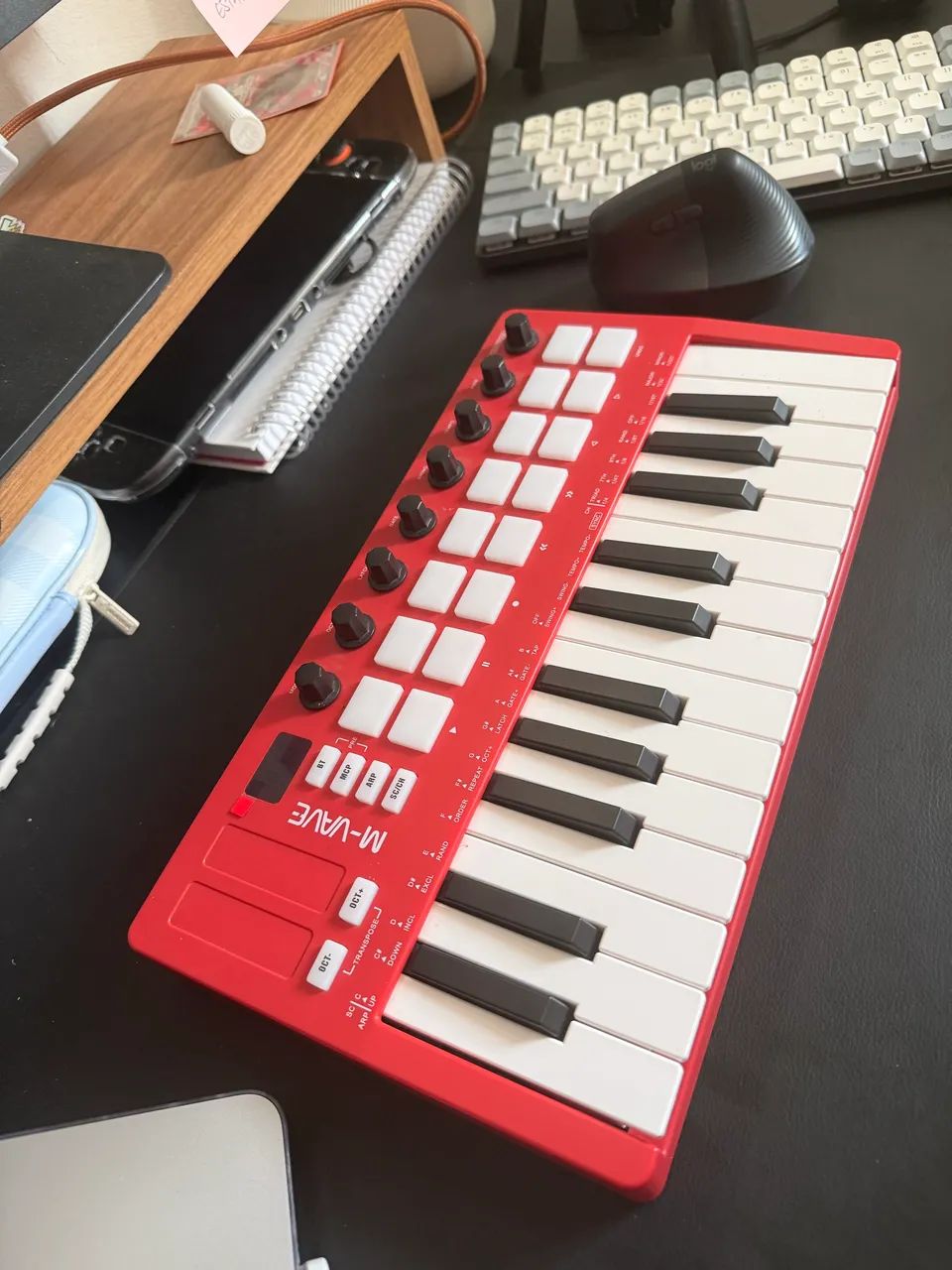 Controlador MIDI M-VAVE 25 teclas com 8 pads RGB, 8 knobs e Bluetooth - Foto 5