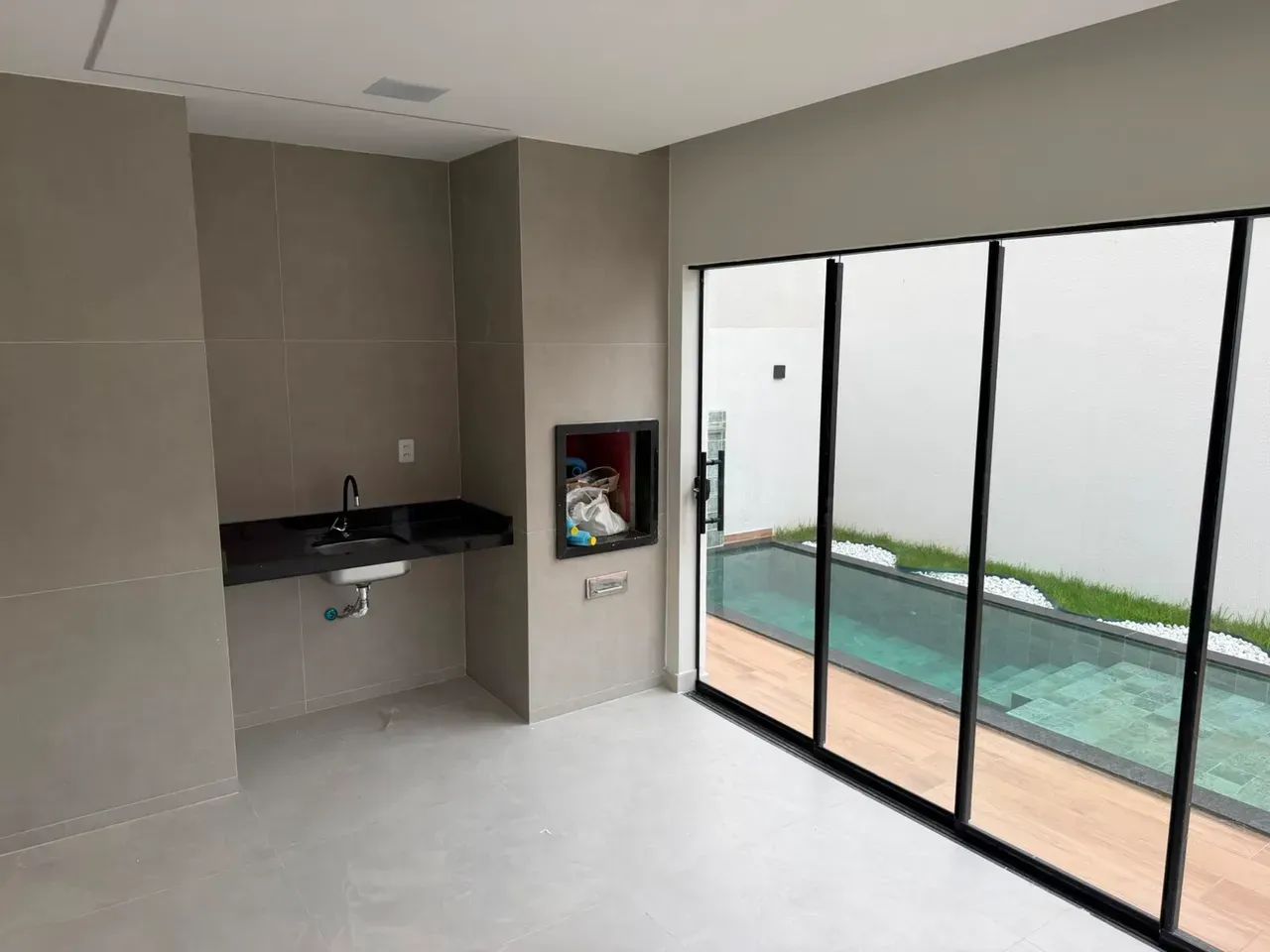 FV VENDE CASA NO CONDOMÍNIO QUARTZO - Foto 2