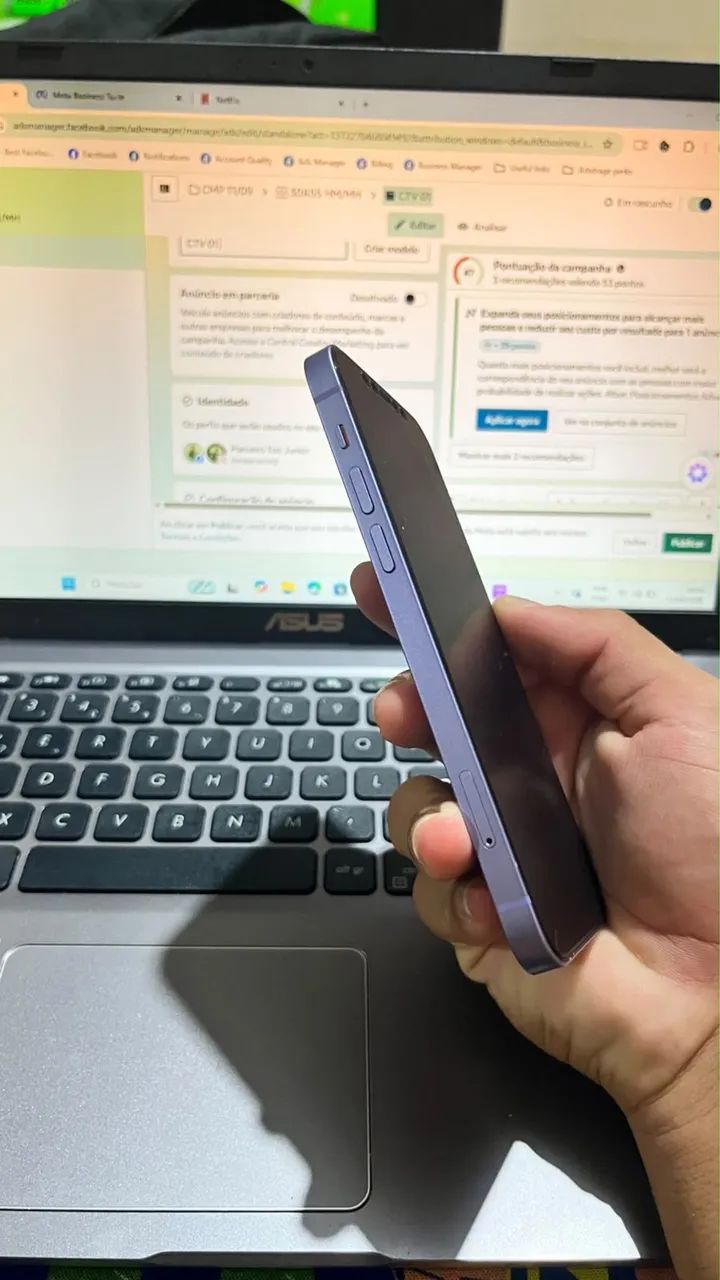 iPhone 12  - Foto 2