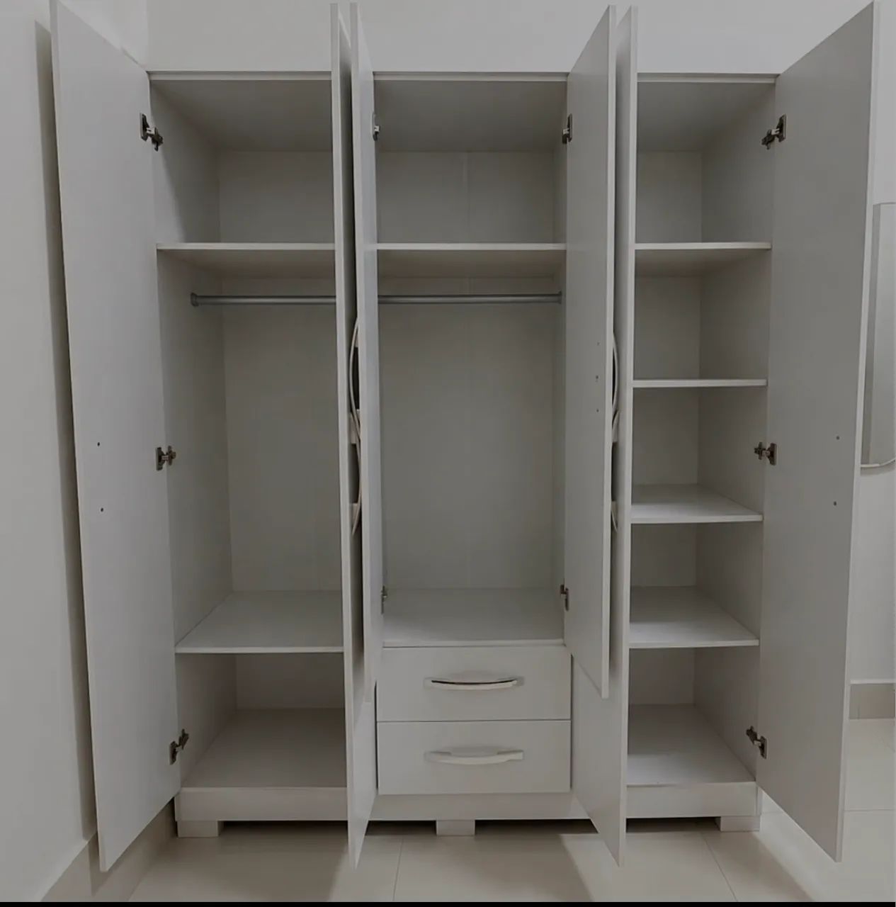 GUARDA ROUPA BRANCO SEMI NOVO  - Foto 2