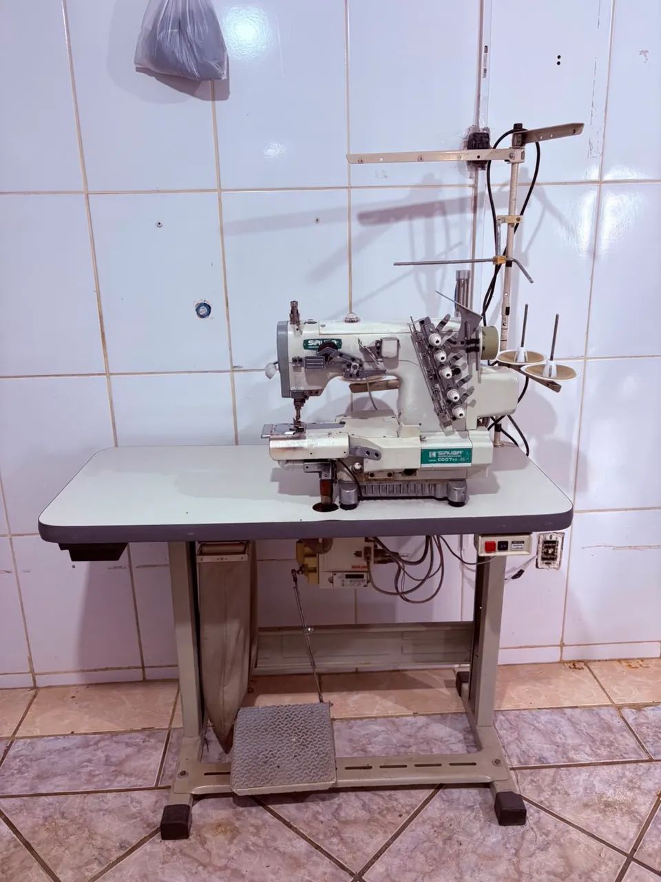 Máquina Refiladeira Siruba Industrial - Foto 2