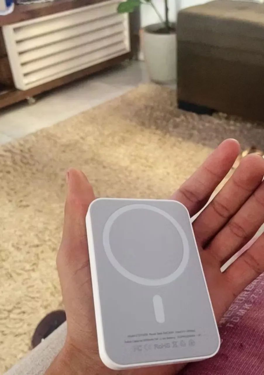 Power bank magsafe