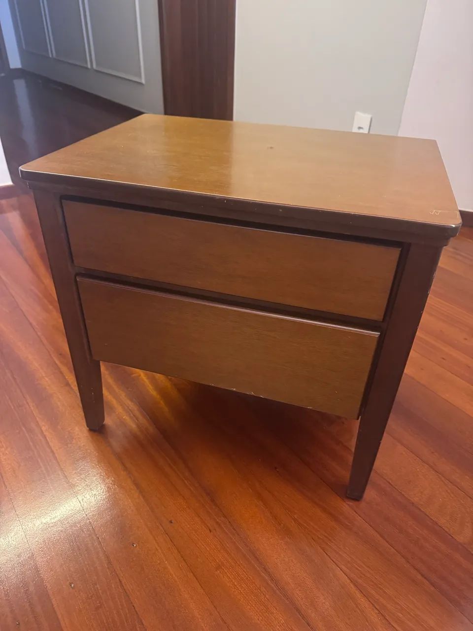 Mesa de cabeceira em madeira Tokstok 2 peças  - Foto 3