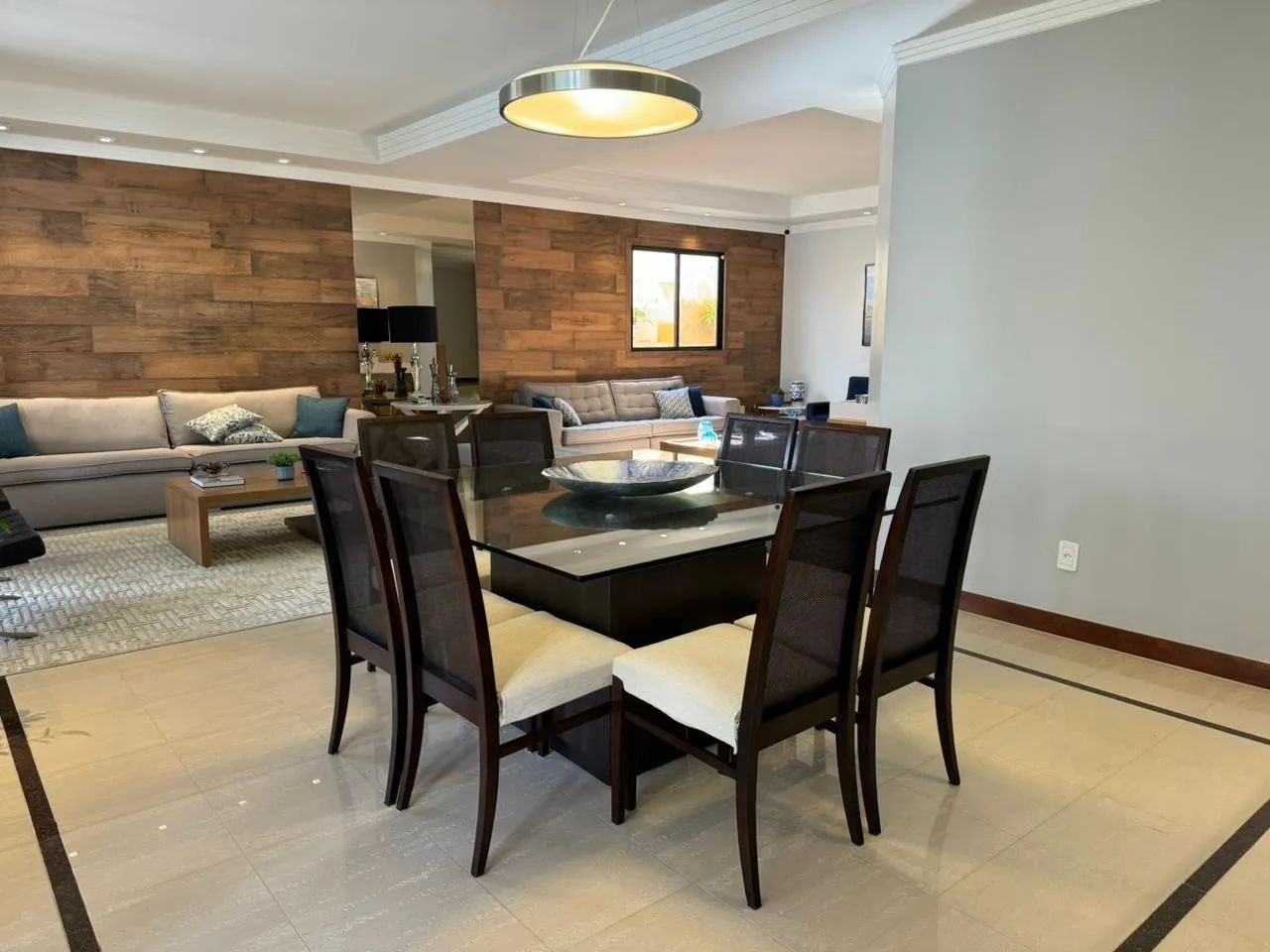 Vendo mesa de jantar com 8 cadeiras  - Foto 5
