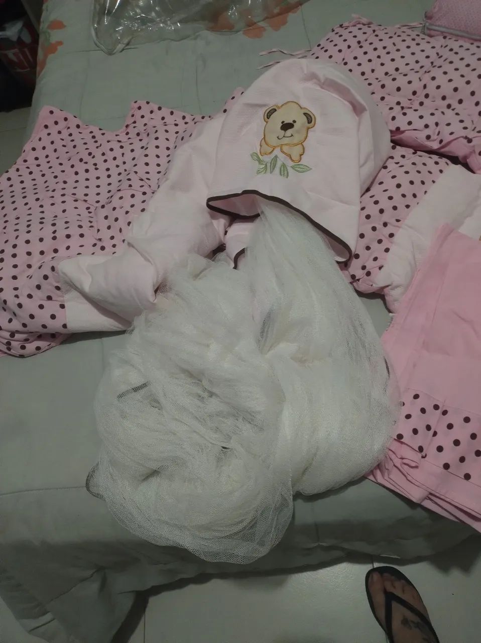 Vendo kit de berço menina  - Foto 2