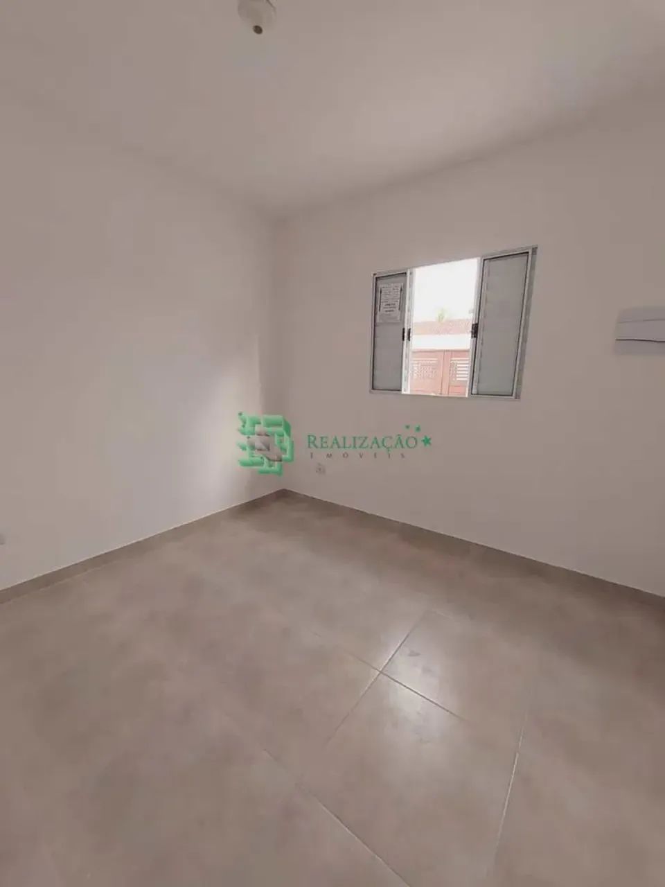 CASA COM CERCA ELÉTRICA E PISCINA - Foto 3