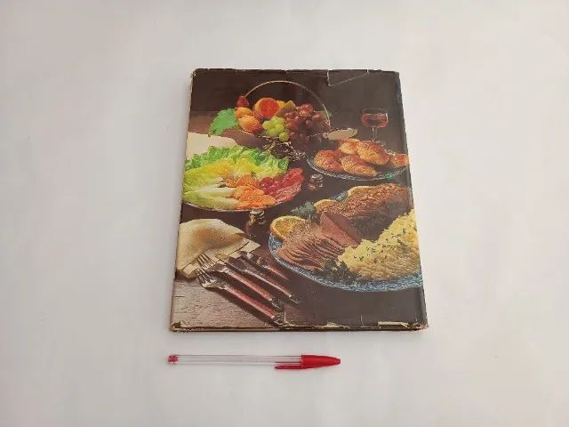 Livro Comida & Arte 100 menus para diversas ocasiões - Jornal do Brasil - Capa Dura - Foto 3