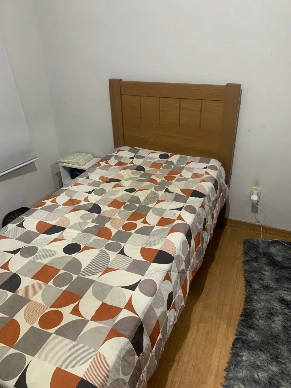 Single bed470071459300648965