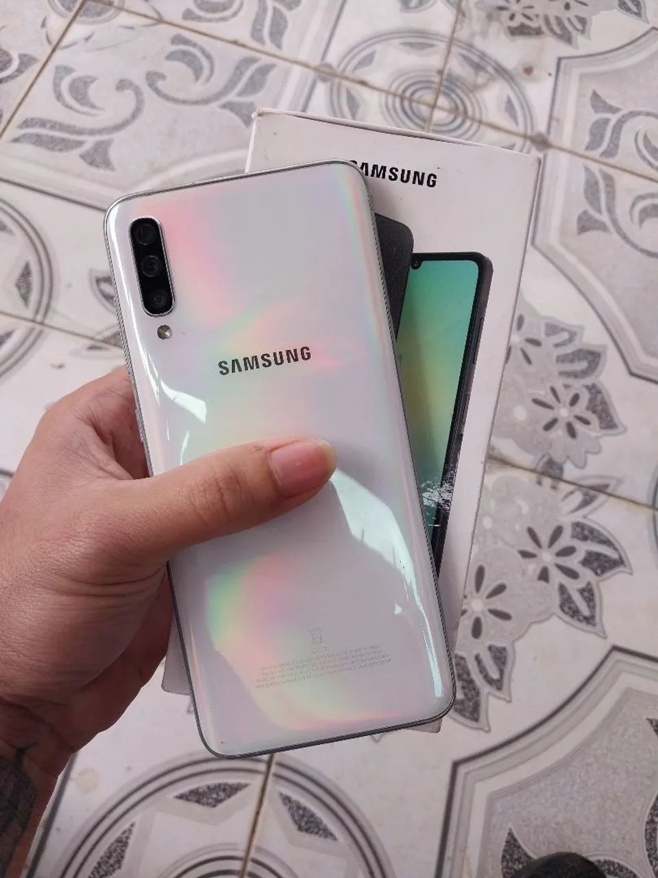 Sansung A70 128gb 6RAM  - Foto 2