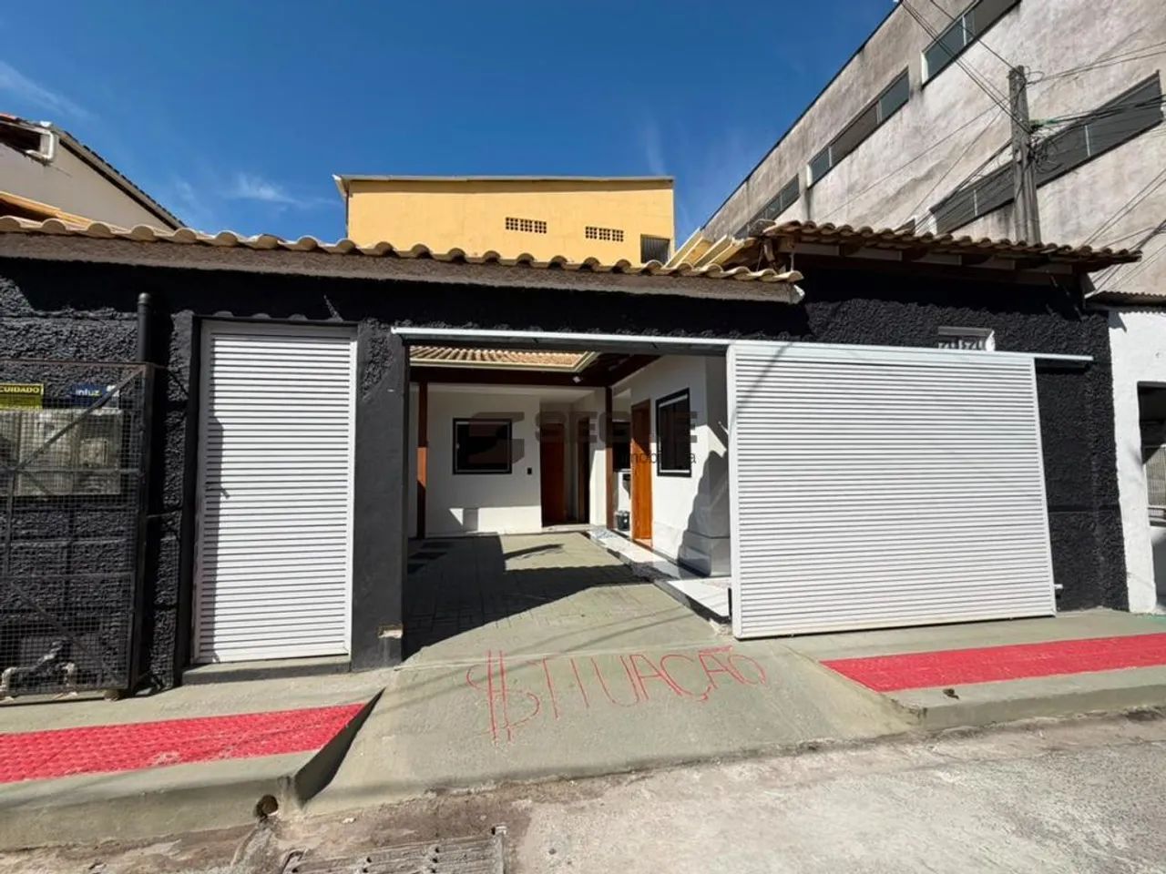 Casa para alugar em Vitória, Maria Ortiz, com 3 quartos, com 90 m² - Foto 2