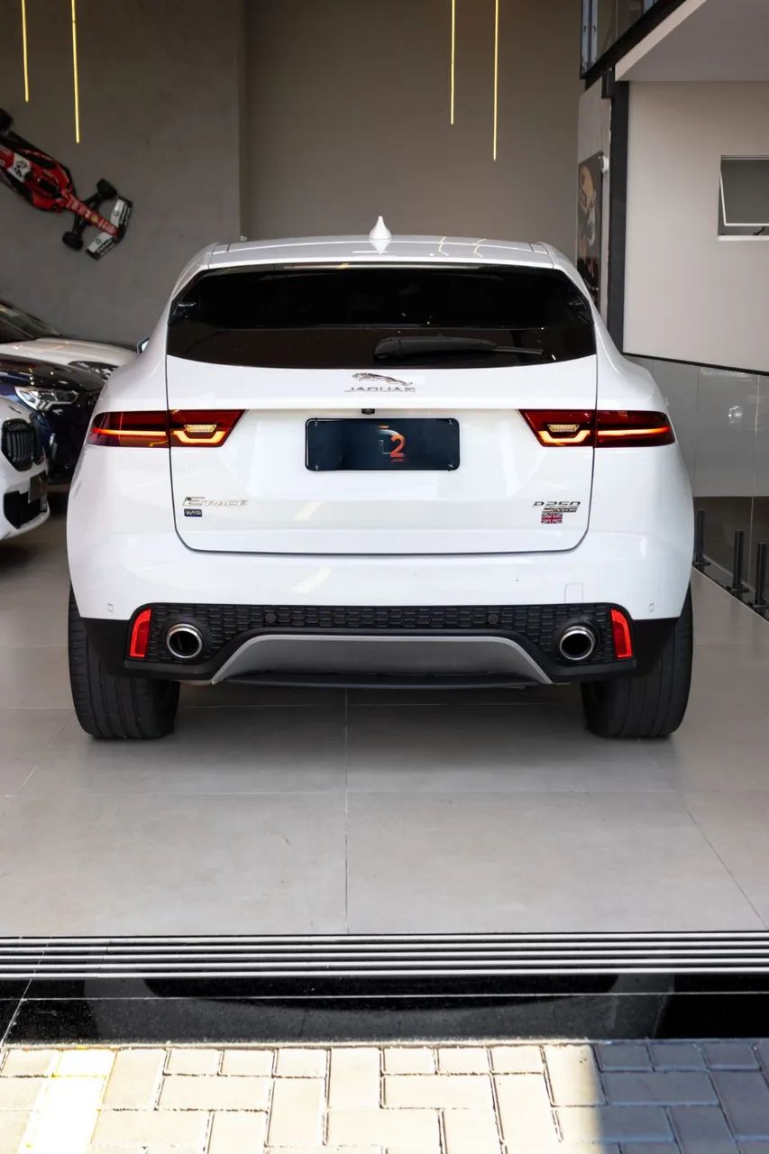 Jaguar E-Pace 2.0 AWD 249cv Aut. 2019 - Foto 4