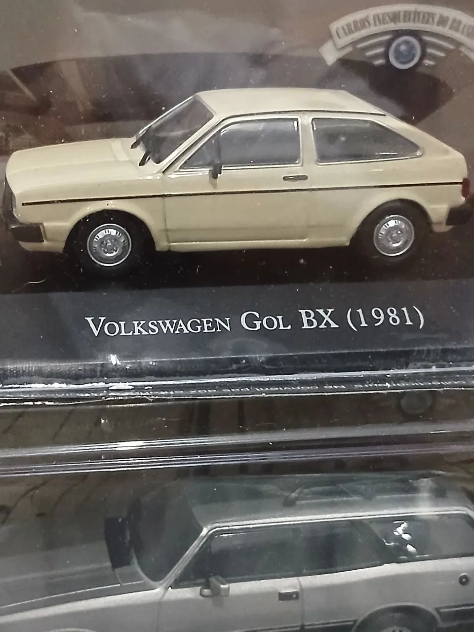 Miniatura escala 1/43 - Foto 4