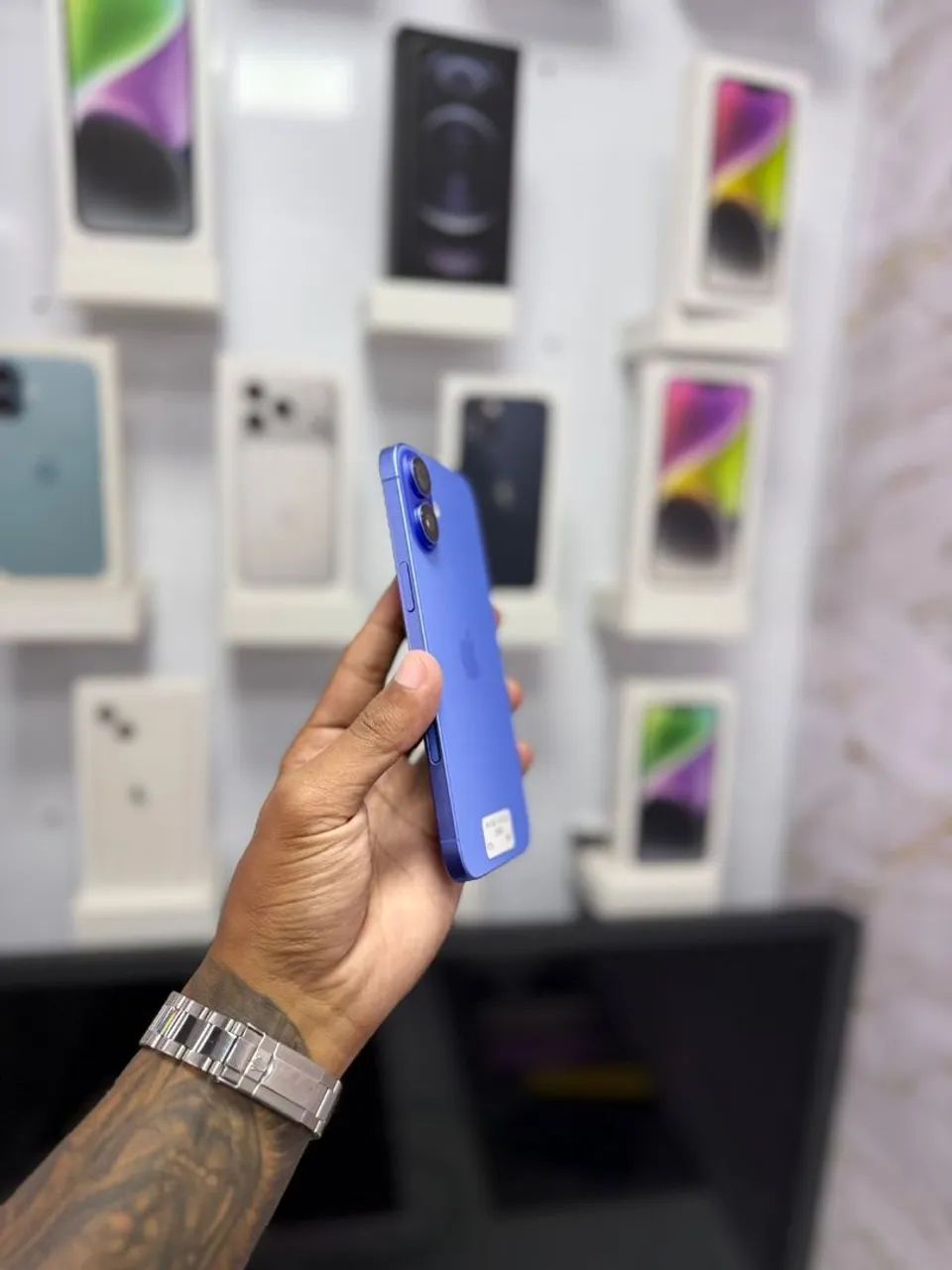 IPHONE 16 PLUS 128GB AZUL<br>R$ 4.250,00 - Foto 2