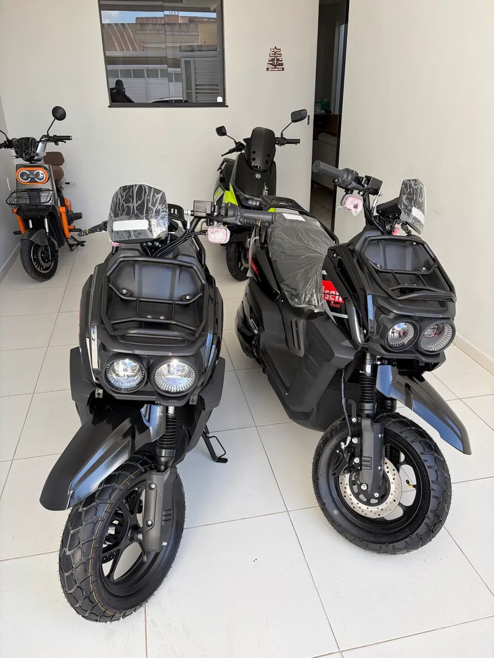 Moto elétrica modelo tanque 1000 watts bateria de lítio - Foto 2