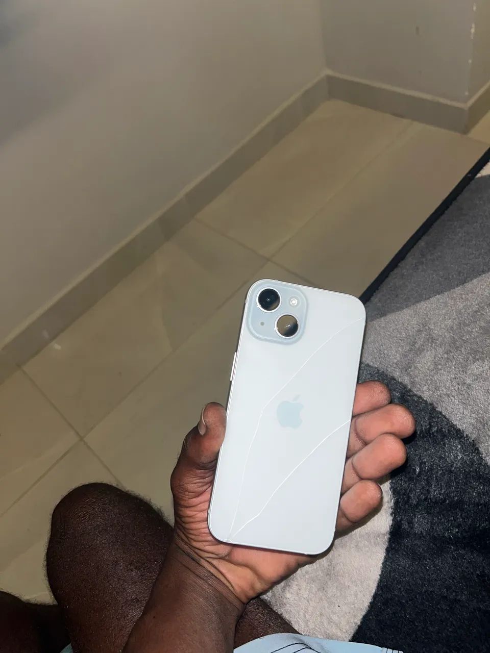 iPhone 15 - Foto 2