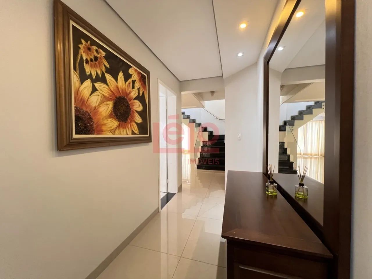 Duplex Excepcional em Zona 07  3 Quartos e Terraço Privativo! - Foto 2