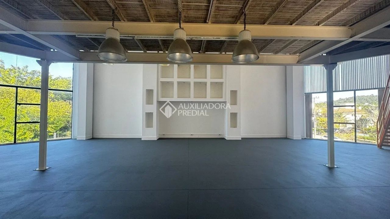 Loja com mezanino com 250m2, 3 vagas - Foto 2