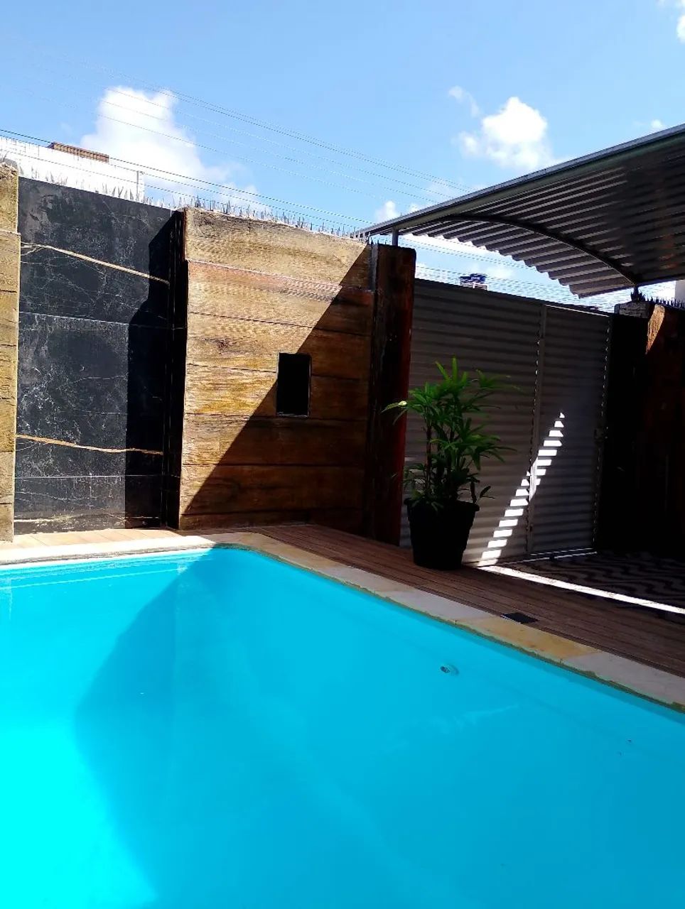Casa com piscina. Trincheiras. - Foto 2