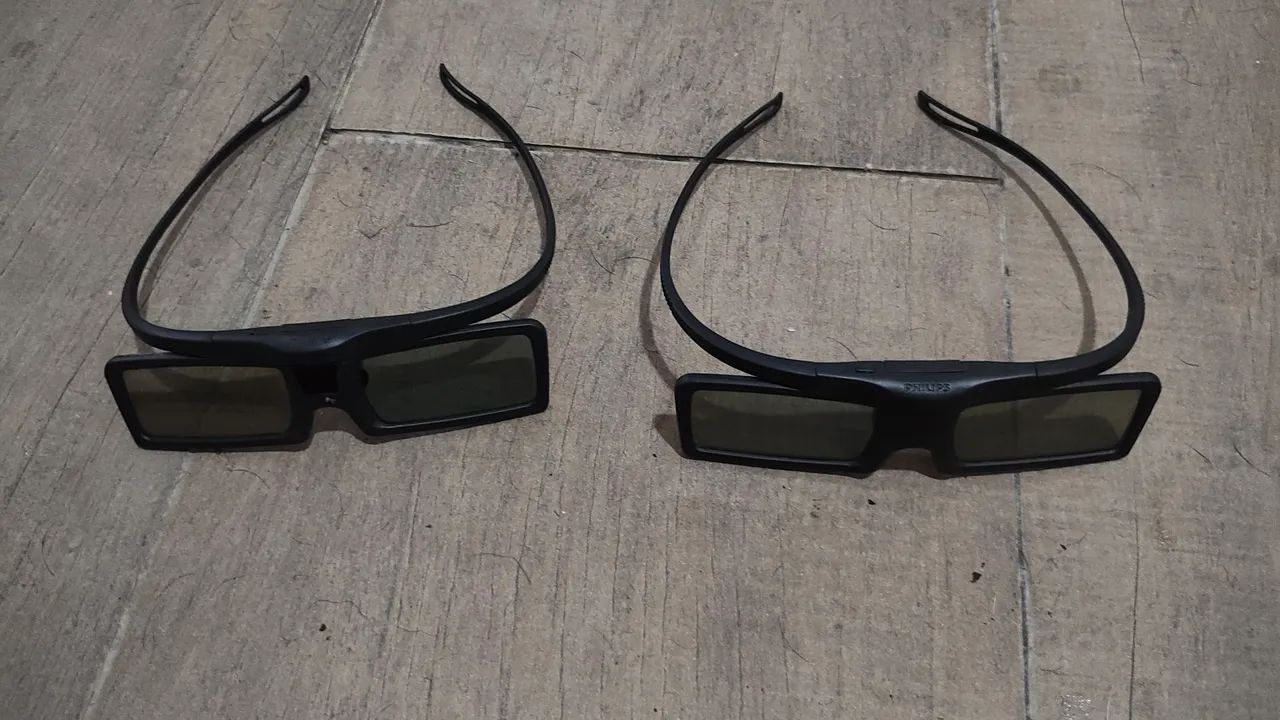 vendo óculos 3D (par)