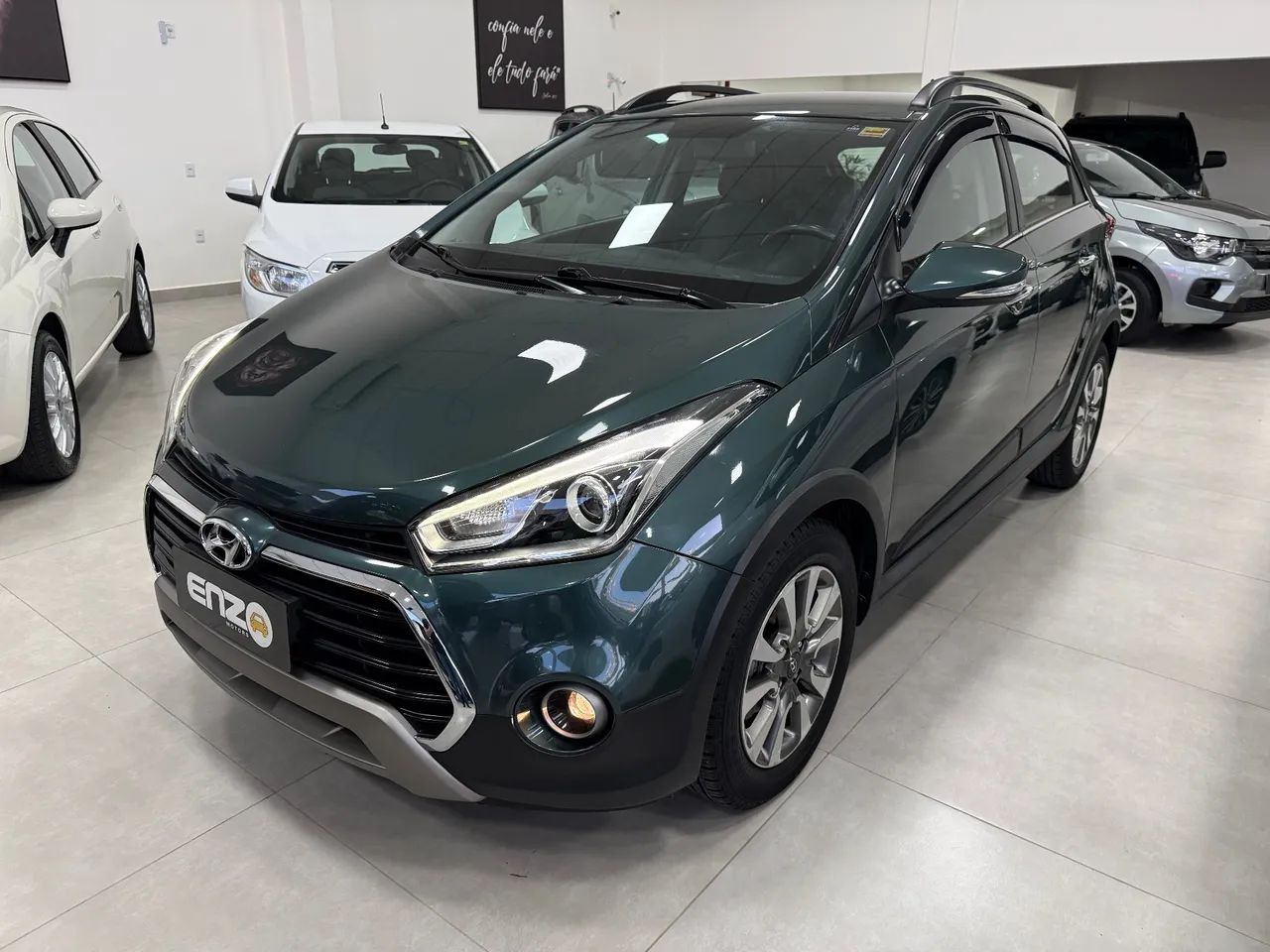 Hyundai HB20X Premium 1.6 Flex 16V Aut. 2017 - Foto 2