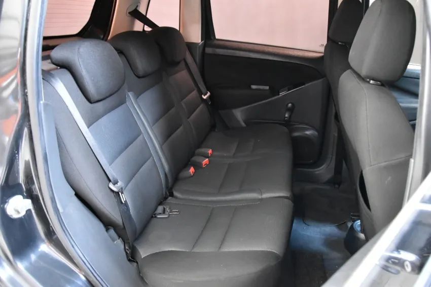 Fiat Idea Attractive 1.4 Fire Flex 8V 5P 2013 - Foto 5