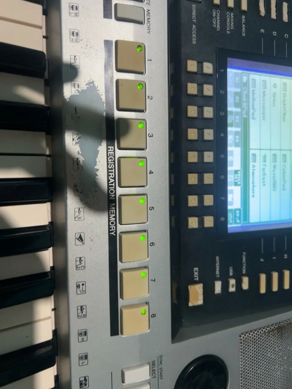 Teclado Yamaha s710