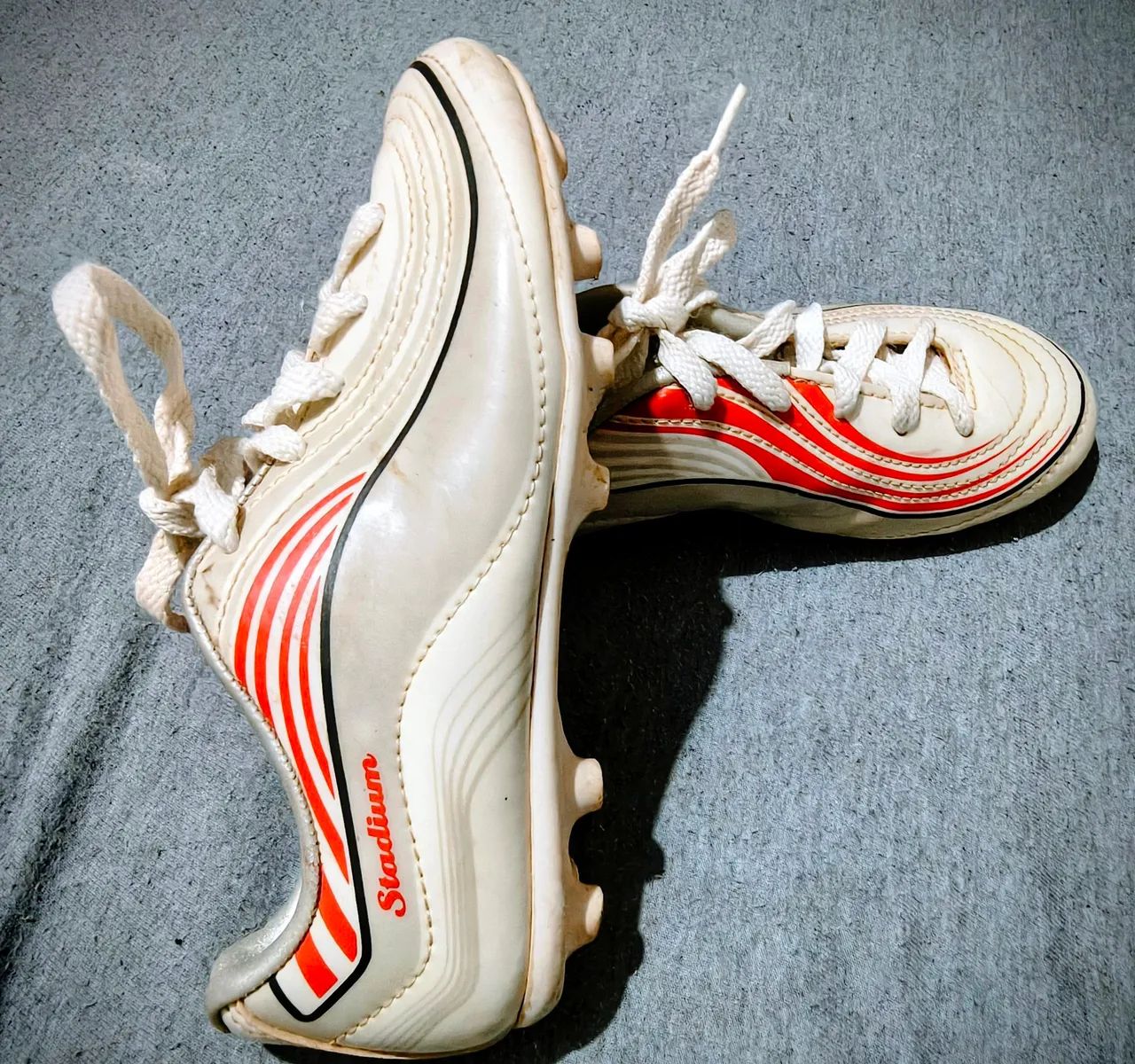 Chuteira tamanho 31 - Foto 2