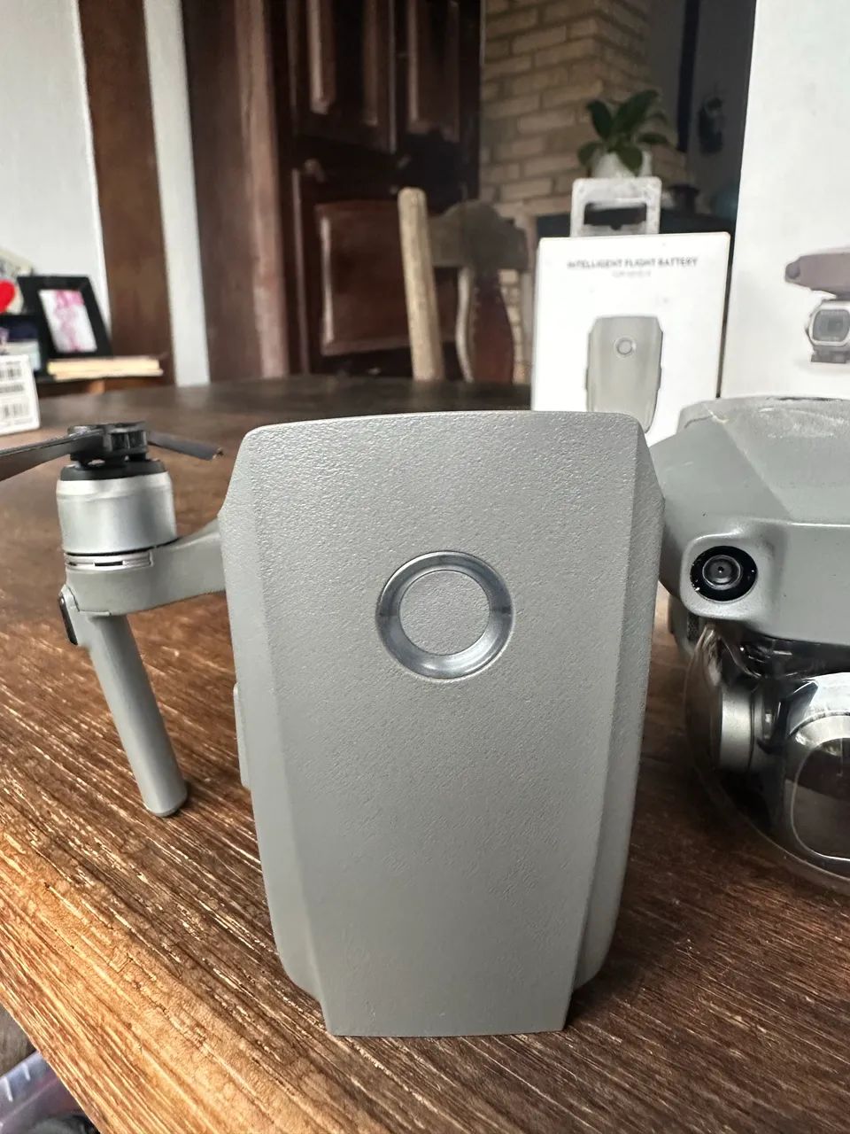 Vendo Drone DJY Mavic pro 2 poucos voôs estado de Zero - Foto 2