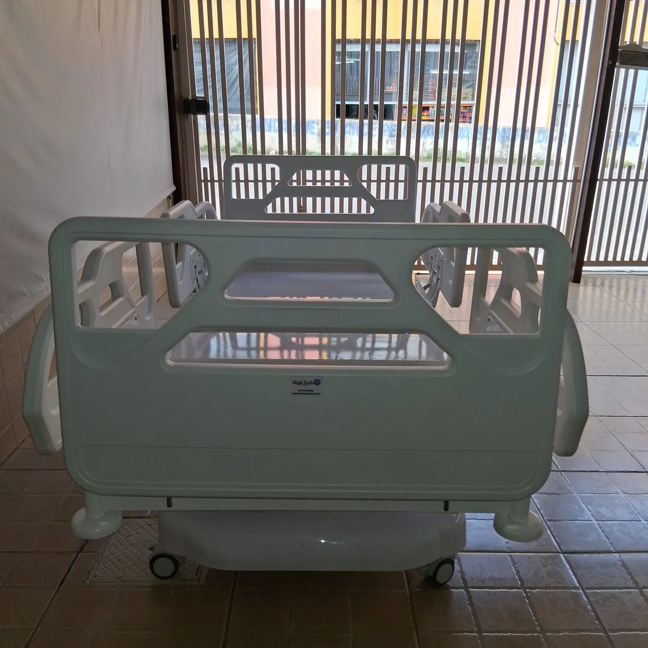 Cama hospitalar automática sem colchão  - Foto 3